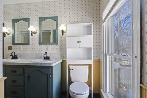 18 Maple Street Skowhegan ME 04976