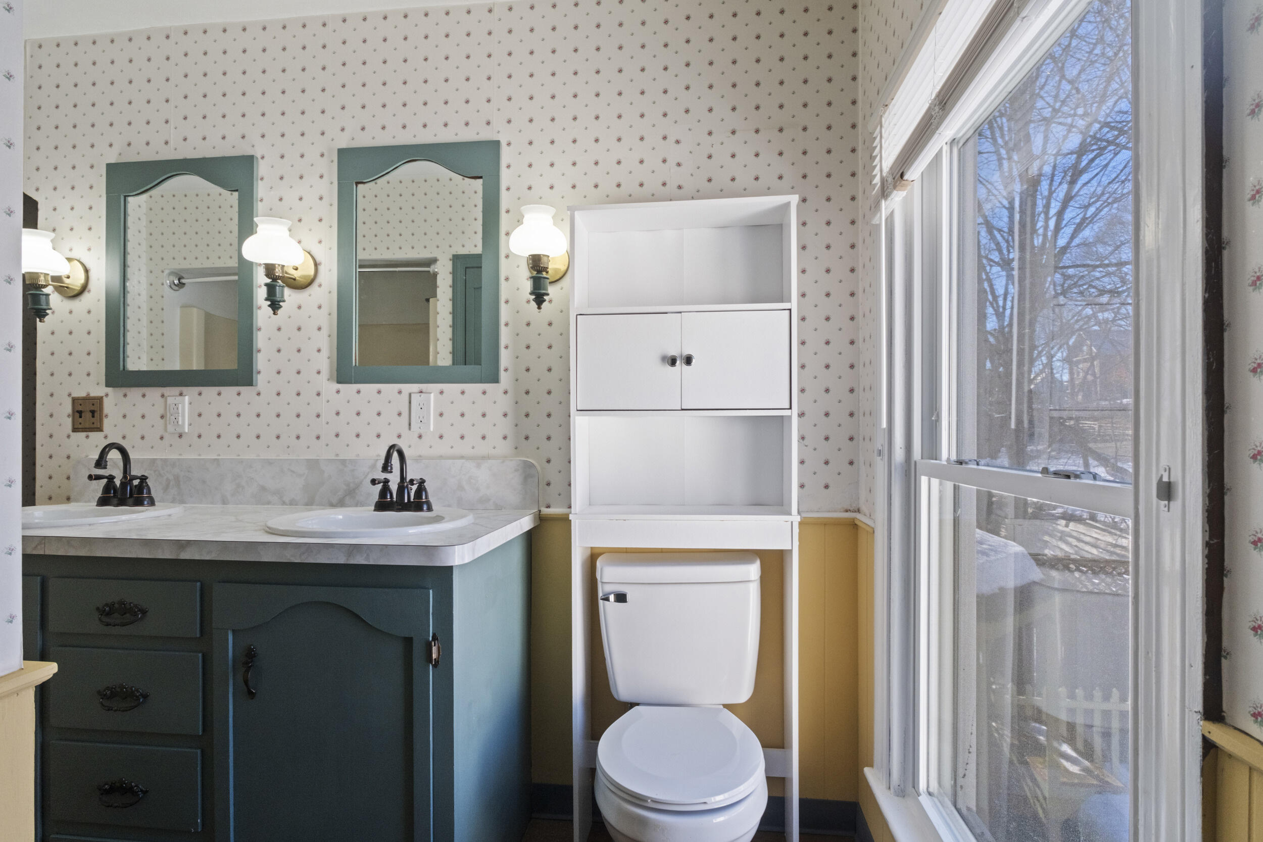 18 Maple Street Skowhegan ME 04976