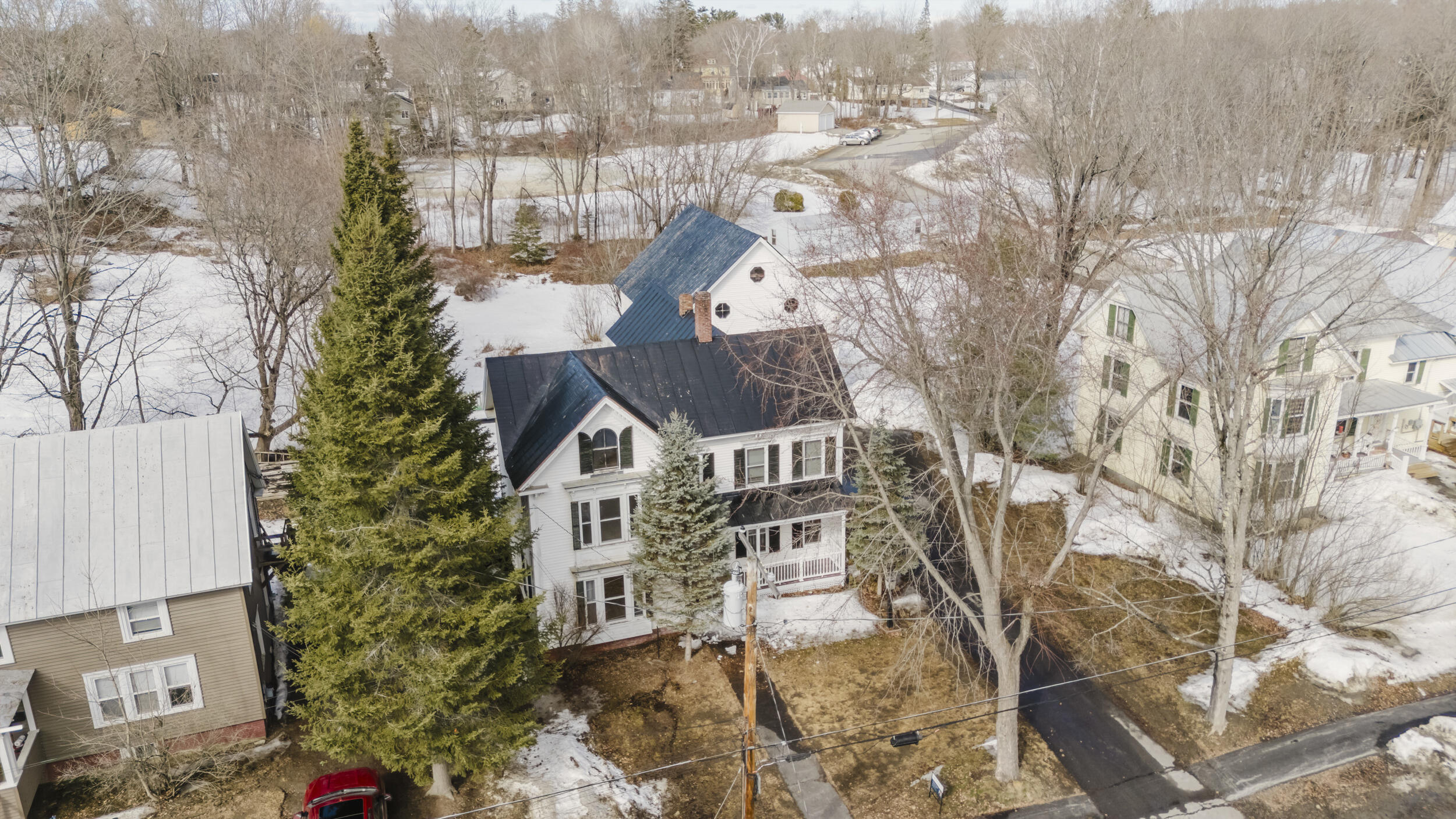 18 Maple Street Skowhegan ME 04976