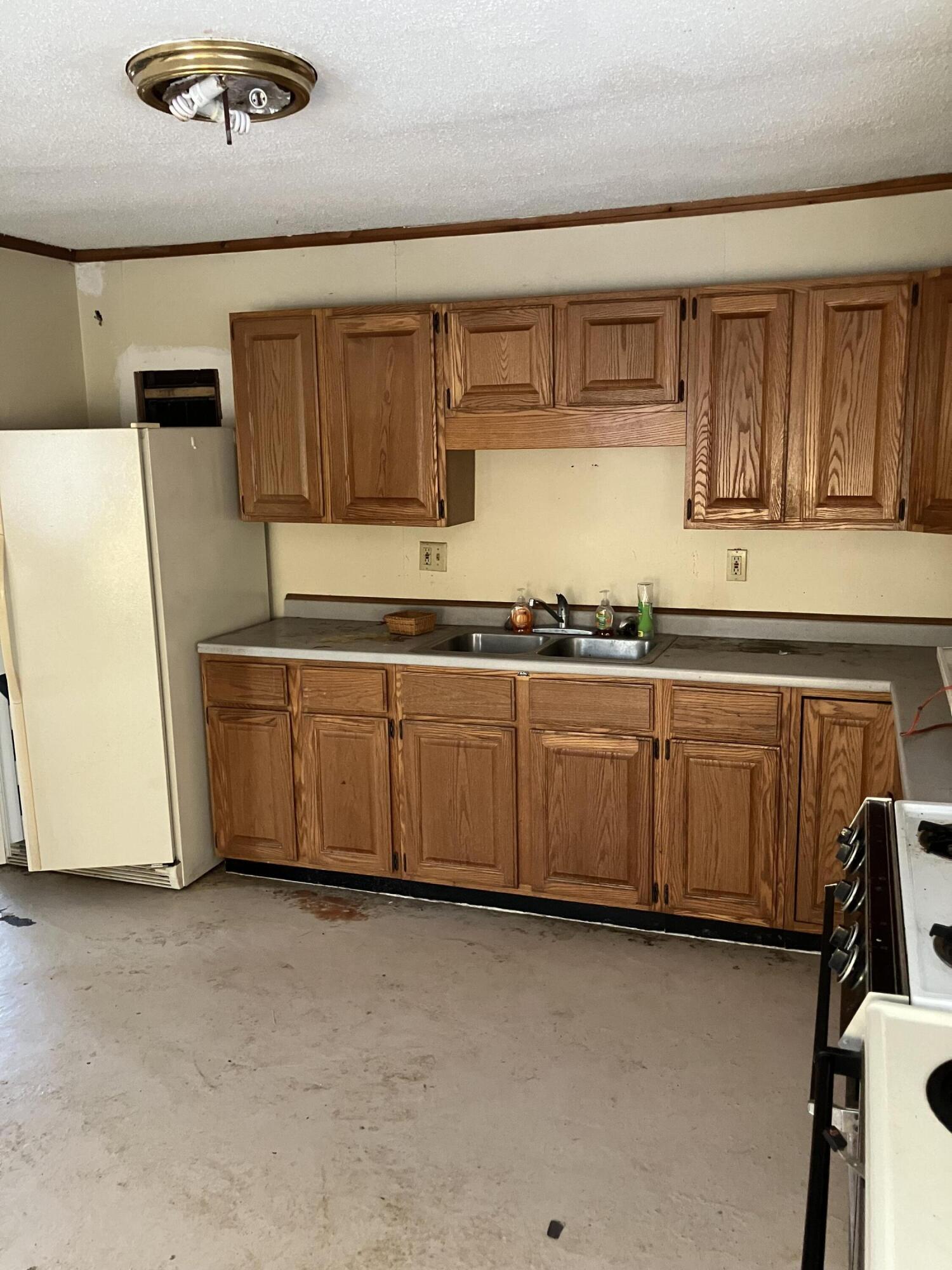 307 Main Street Baileyville ME 04694