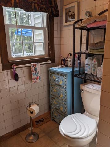 1271 Roosevelt Trail Raymond ME 04071