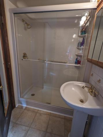 1271 Roosevelt Trail Raymond ME 04071
