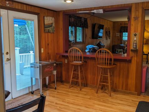1271 Roosevelt Trail Raymond ME 04071