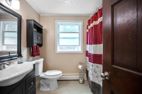 42 Pioneer Lane Standish ME 04084