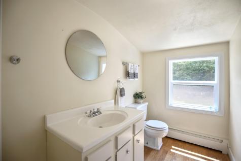 42 Pioneer Lane Standish ME 04084