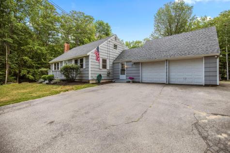 42 Pioneer Lane Standish ME 04084