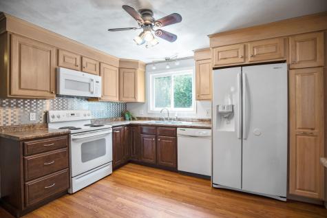 42 Pioneer Lane Standish ME 04084