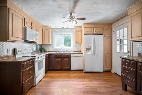 42 Pioneer Lane Standish ME 04084