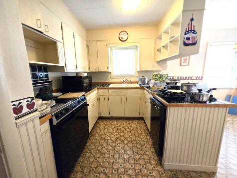 76 High Street Dixfield ME 04224