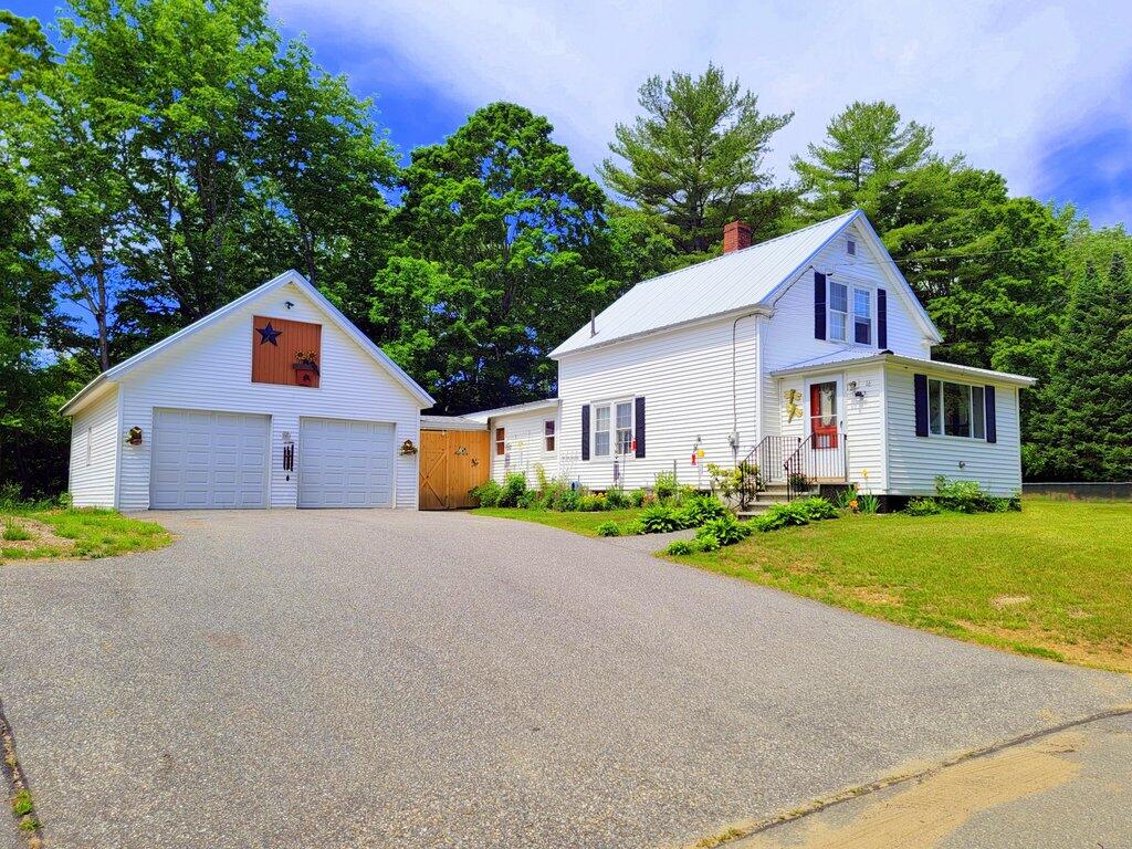 16 Corrigan Avenue Wilton Maine Real Estate Listing MLS 1563297