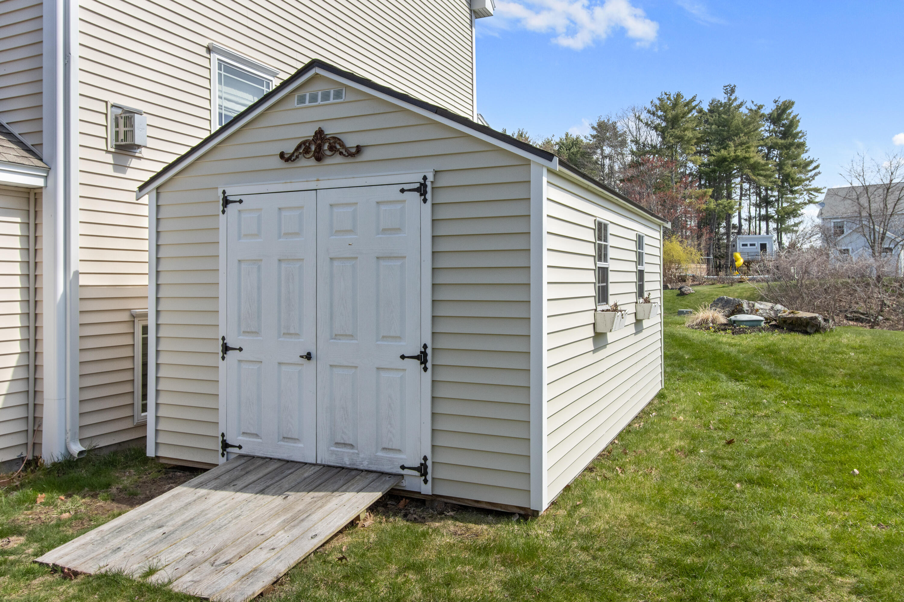 38 Richards Way Saco ME 04072