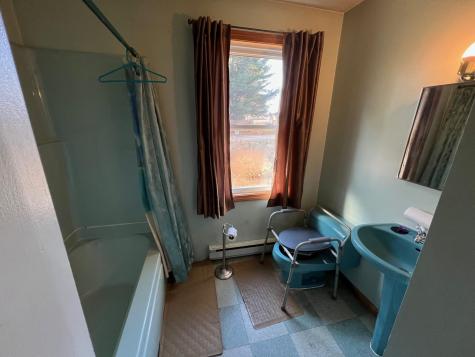 28 Nokomis Way Newport ME 04953