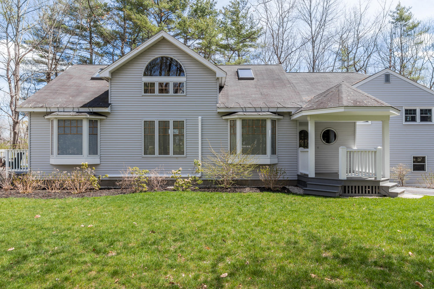 379 Middle Road Falmouth ME 04105