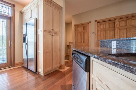 379 Middle Road Falmouth ME 04105