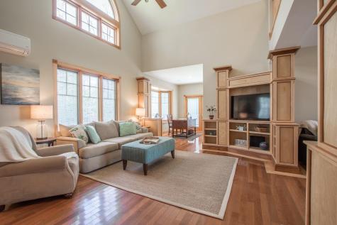 379 Middle Road Falmouth ME 04105