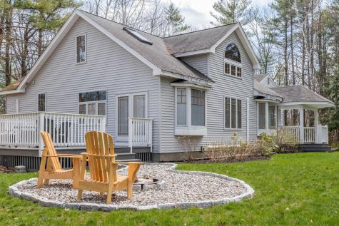 379 Middle Road Falmouth ME 04105