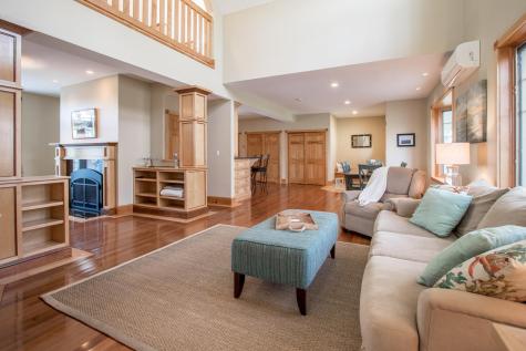 379 Middle Road Falmouth ME 04105
