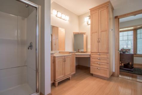 379 Middle Road Falmouth ME 04105