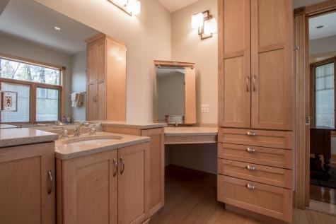 379 Middle Road Falmouth ME 04105