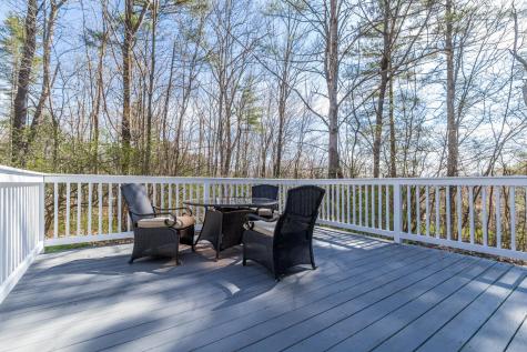 379 Middle Road Falmouth ME 04105