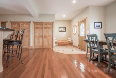 379 Middle Road Falmouth ME 04105