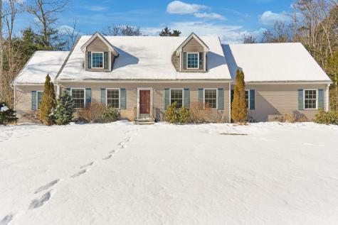 189 Dingley Road Bowdoinham ME 04008