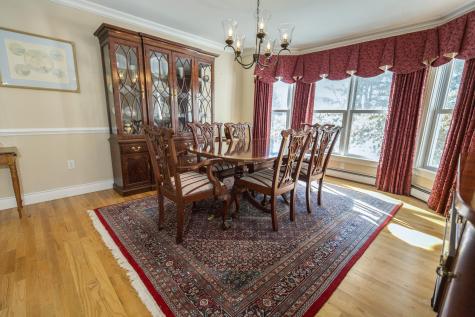 3 Carriage Road Falmouth ME 04105