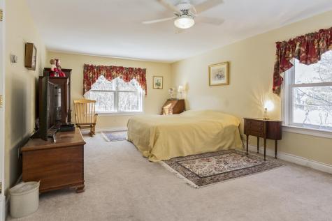 3 Carriage Road Falmouth ME 04105