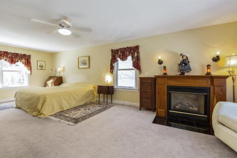 3 Carriage Road Falmouth ME 04105