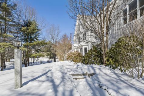 3 Carriage Road Falmouth ME 04105