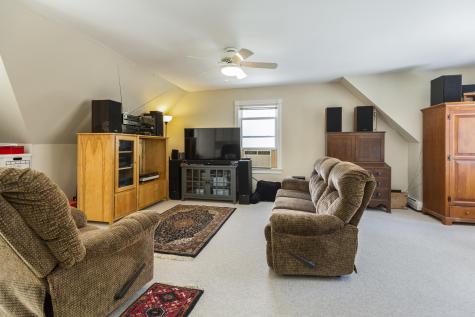 3 Carriage Road Falmouth ME 04105