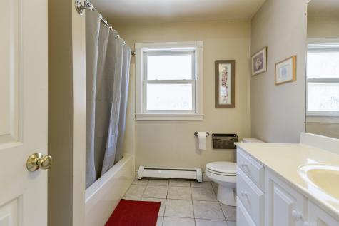 3 Carriage Road Falmouth ME 04105