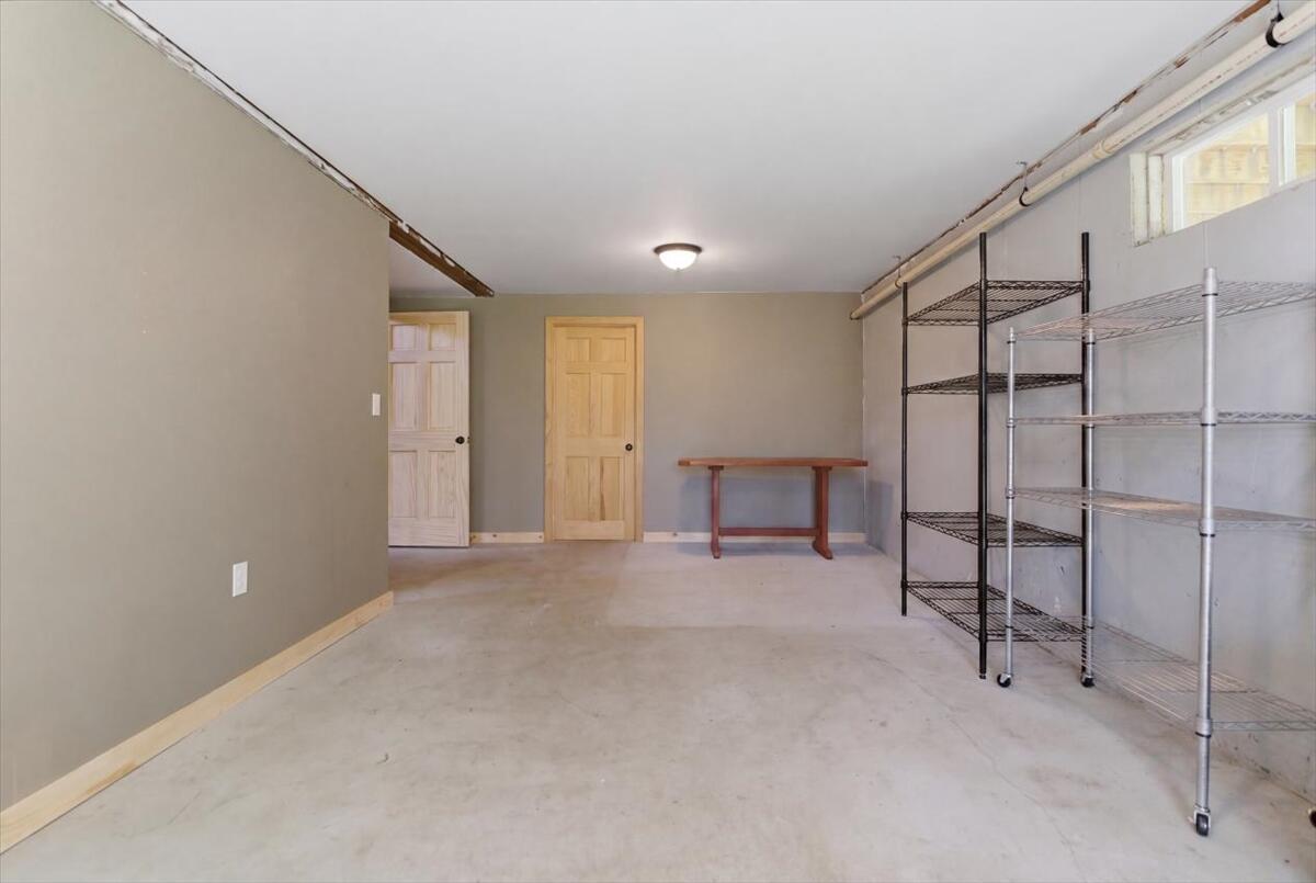 400 Indiana Road West Gardiner ME 04345