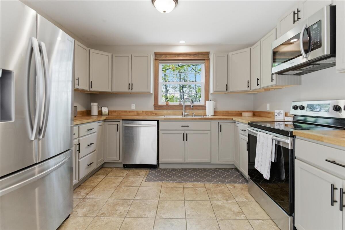 400 Indiana Road West Gardiner ME 04345