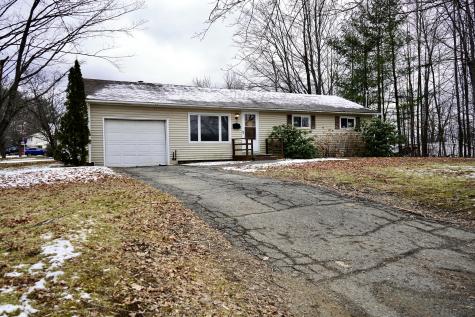 7 North Street Newport ME 04953