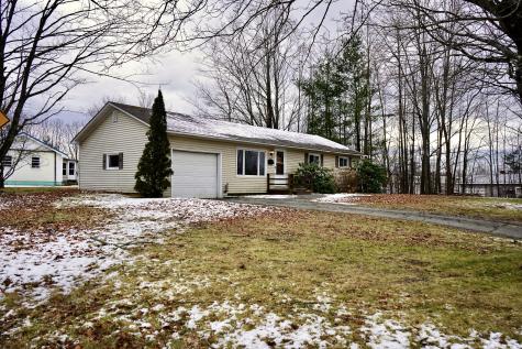 7 North Street Newport ME 04953