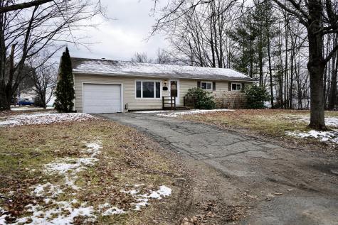 7 North Street Newport ME 04953