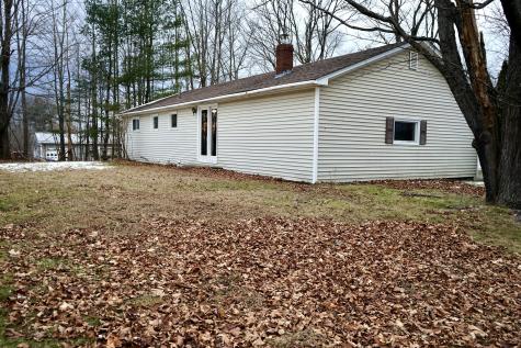 7 North Street Newport ME 04953