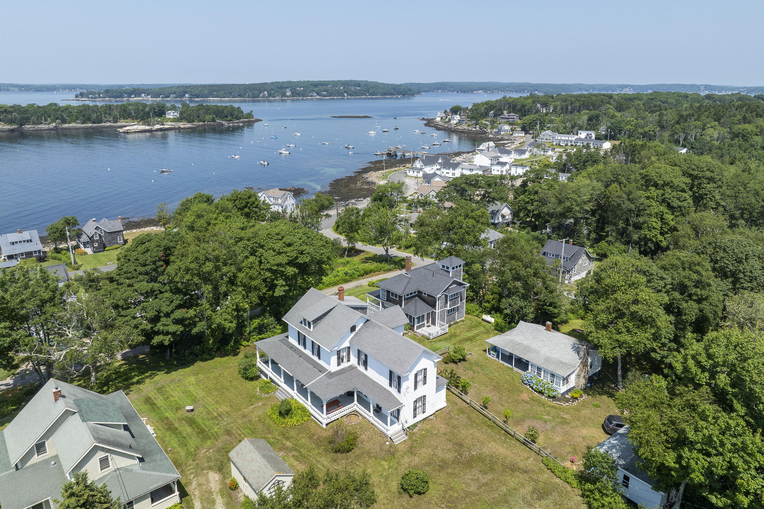 9 Grove Street Boothbay ME 04544
