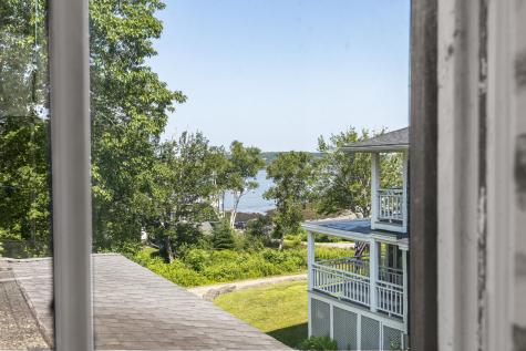 9 Grove Street Boothbay ME 04544