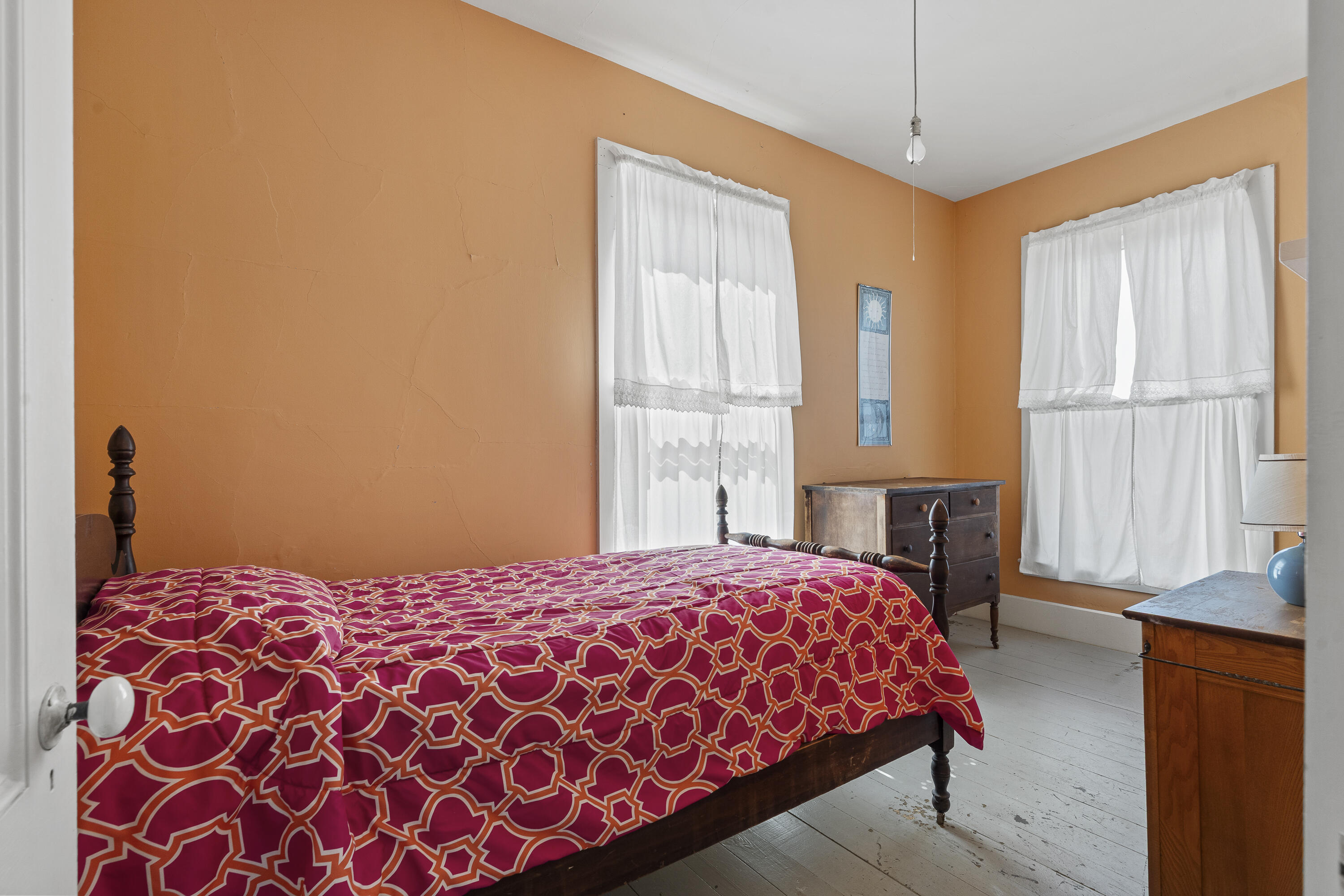 9 Grove Street Boothbay ME 04544