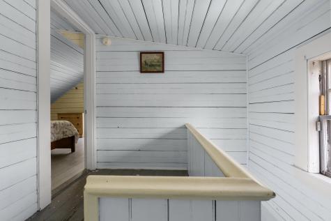 9 Grove Street Boothbay ME 04544