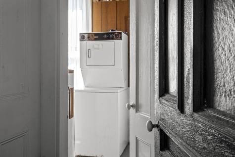 9 Grove Street Boothbay ME 04544