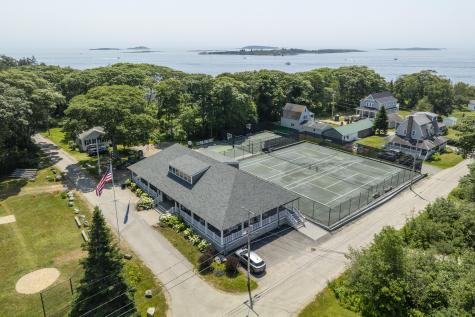 9 Grove Street Boothbay ME 04544