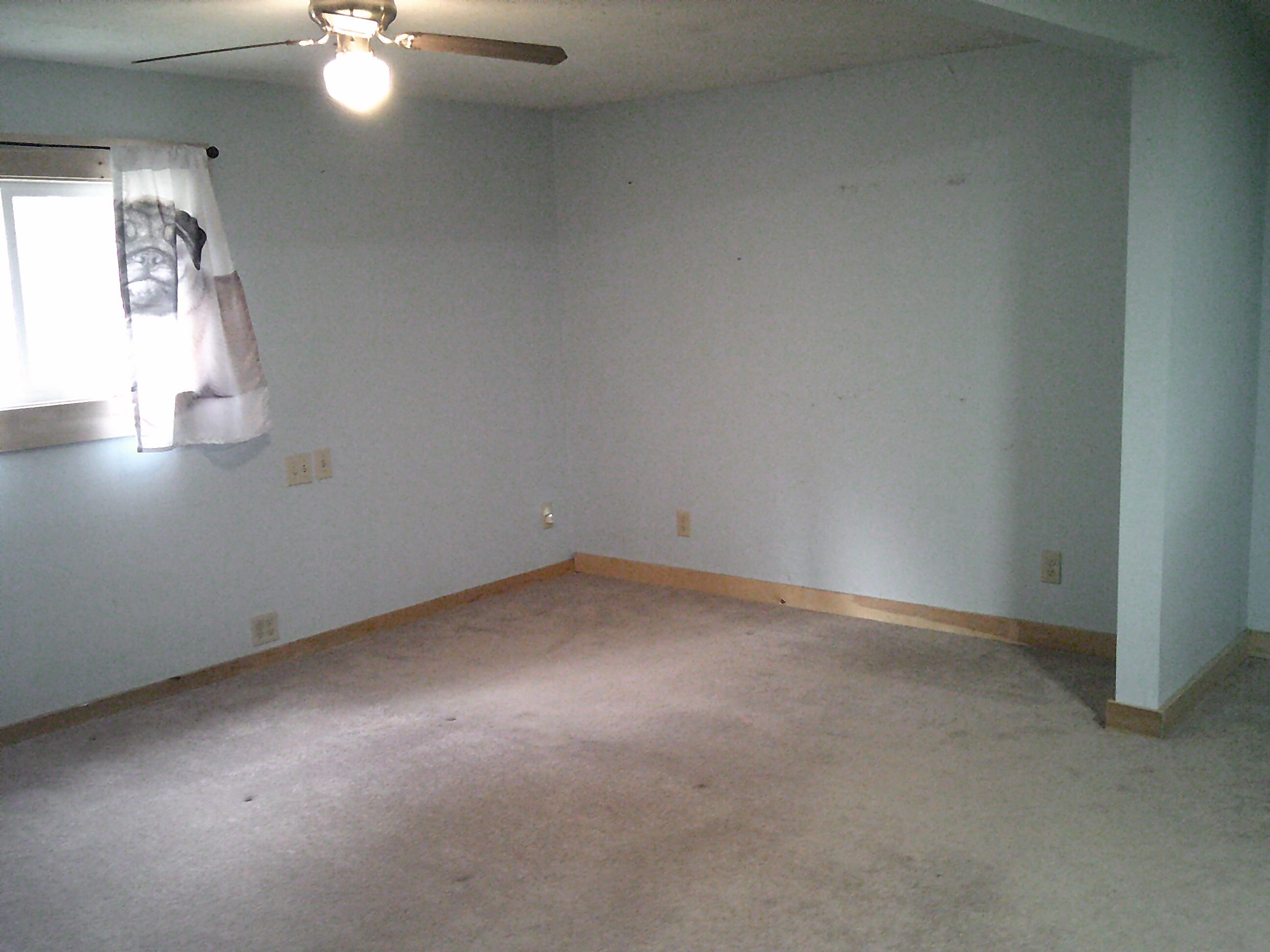 35 Mcintire Road Waterford ME 04088