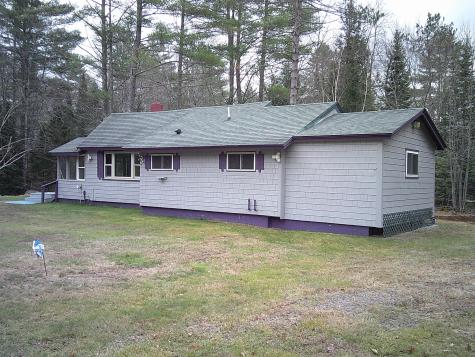 35 Mcintire Road Waterford ME 04088