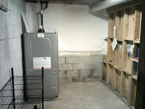 35 Mcintire Road Waterford ME 04088