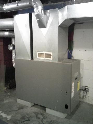 35 Mcintire Road Waterford ME 04088