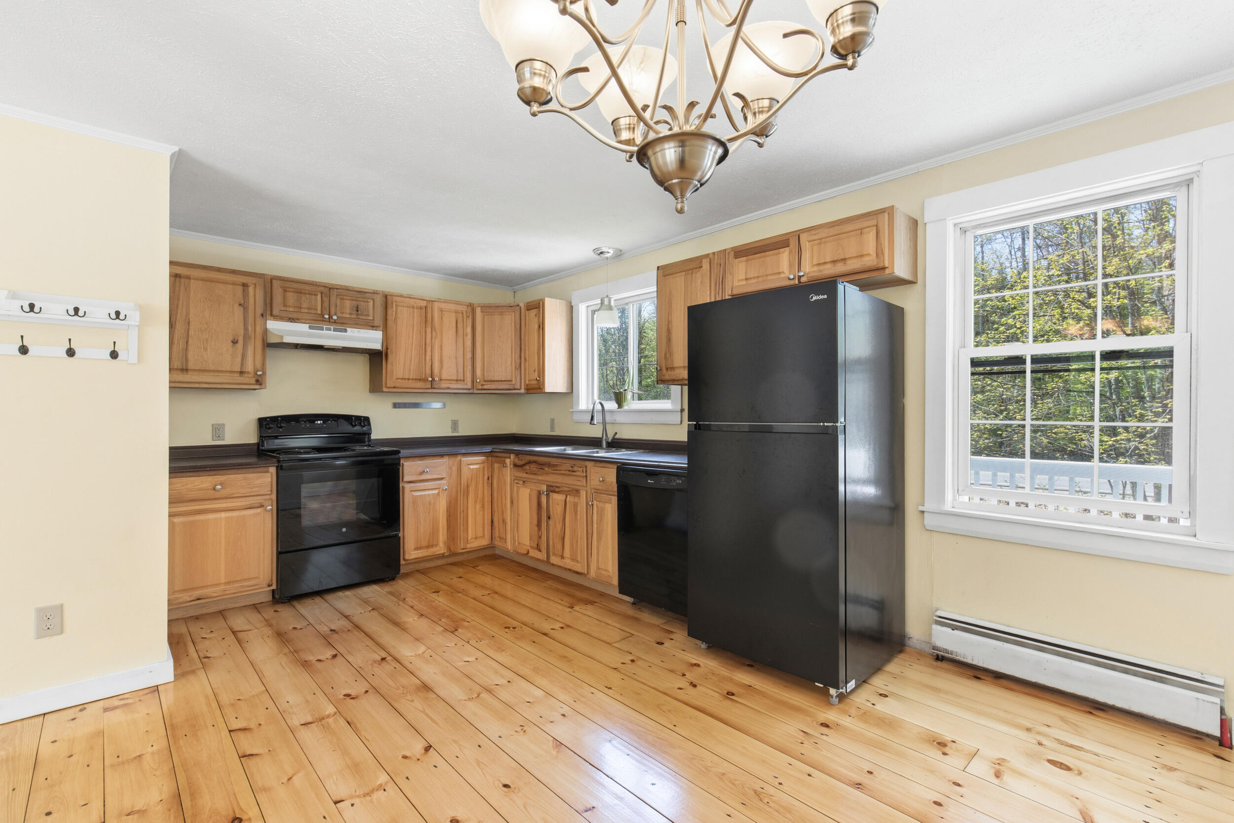 450 Richville Road Standish ME 04084