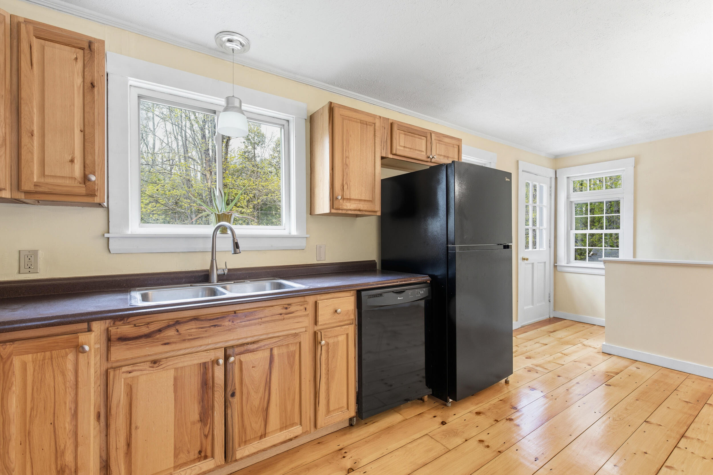 450 Richville Road Standish ME 04084